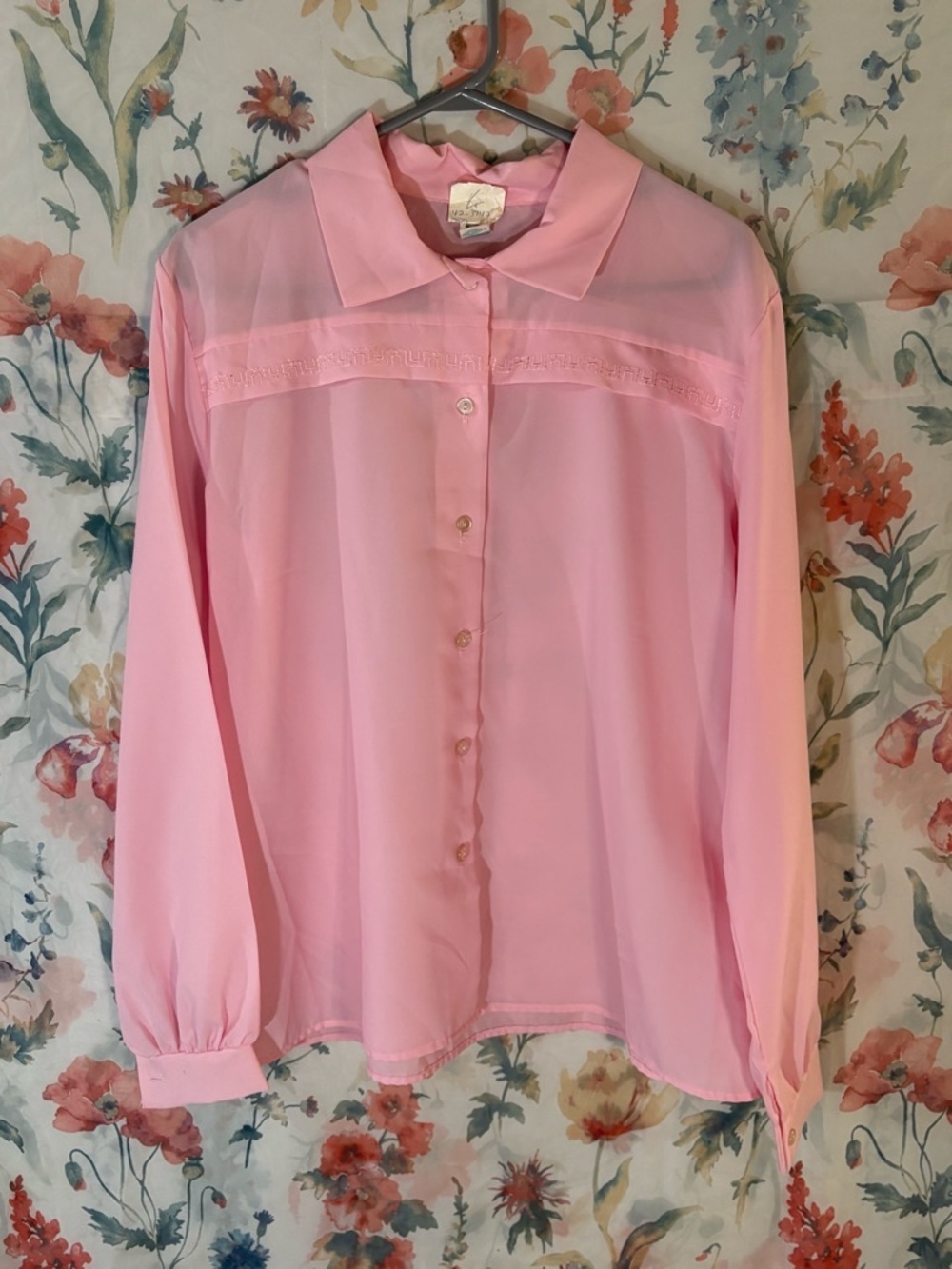 Vintage Women's Pink Button-Front Blouse